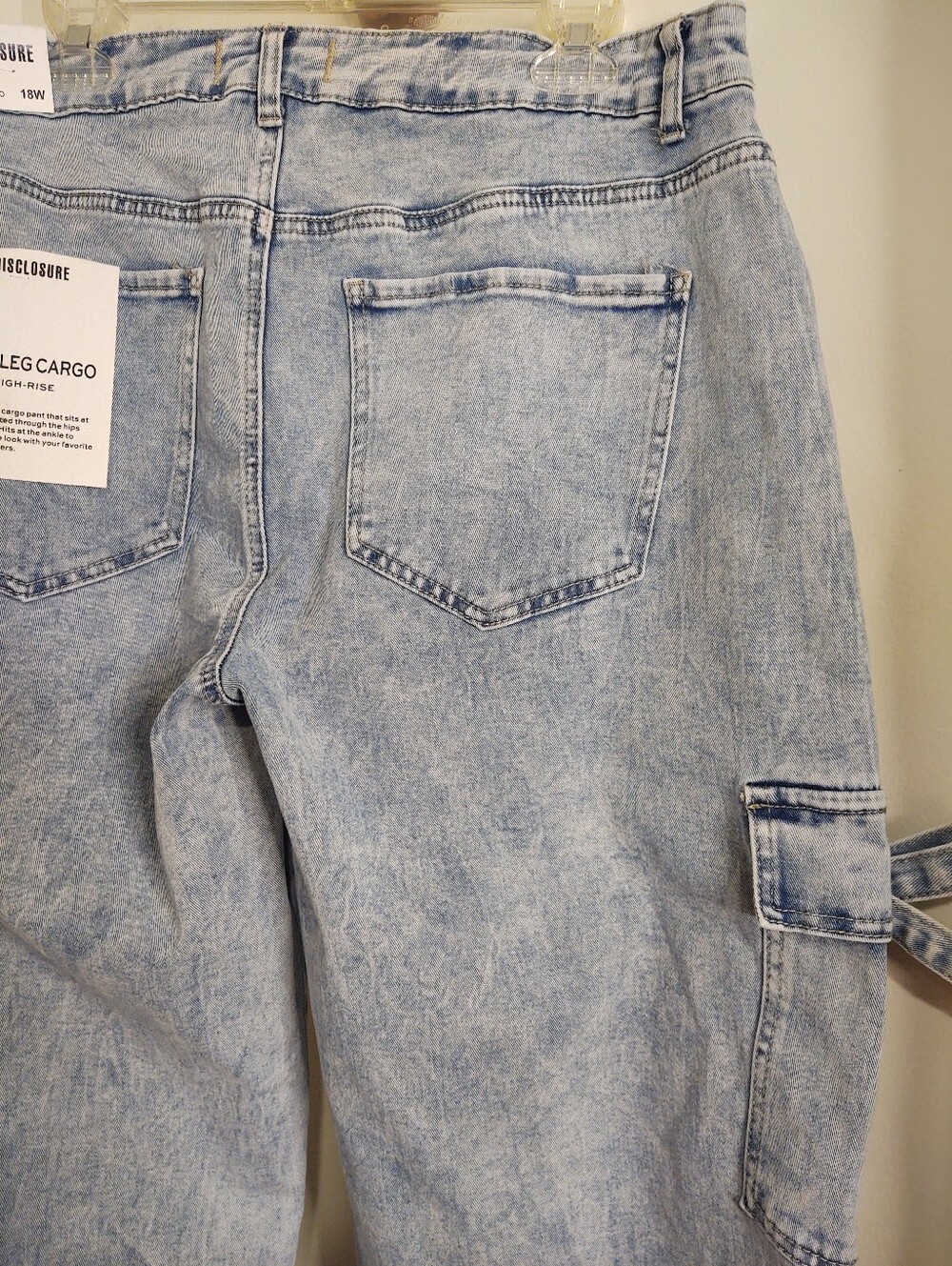 Disclosure Light Wash Cargo Jeans with Side Bow Details 20W - Picture 6 of 11